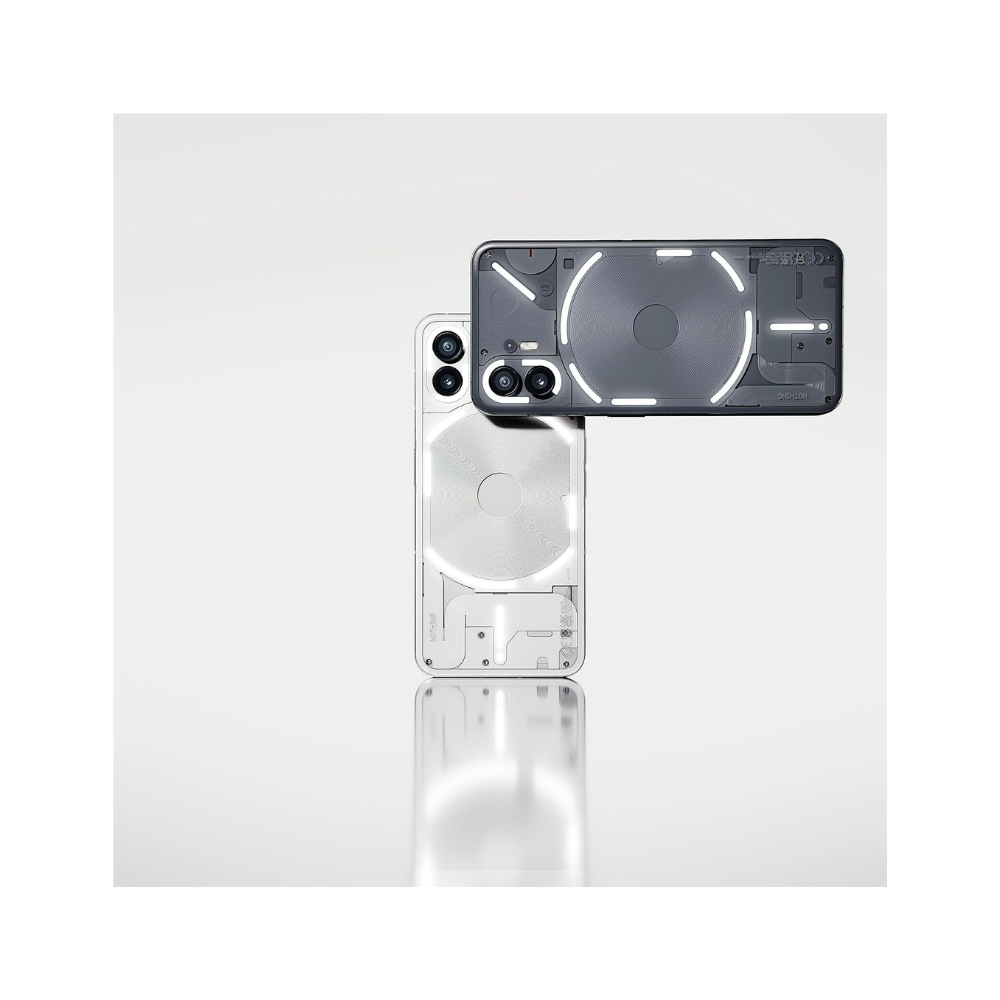 Nothing Phone (2) – White camera